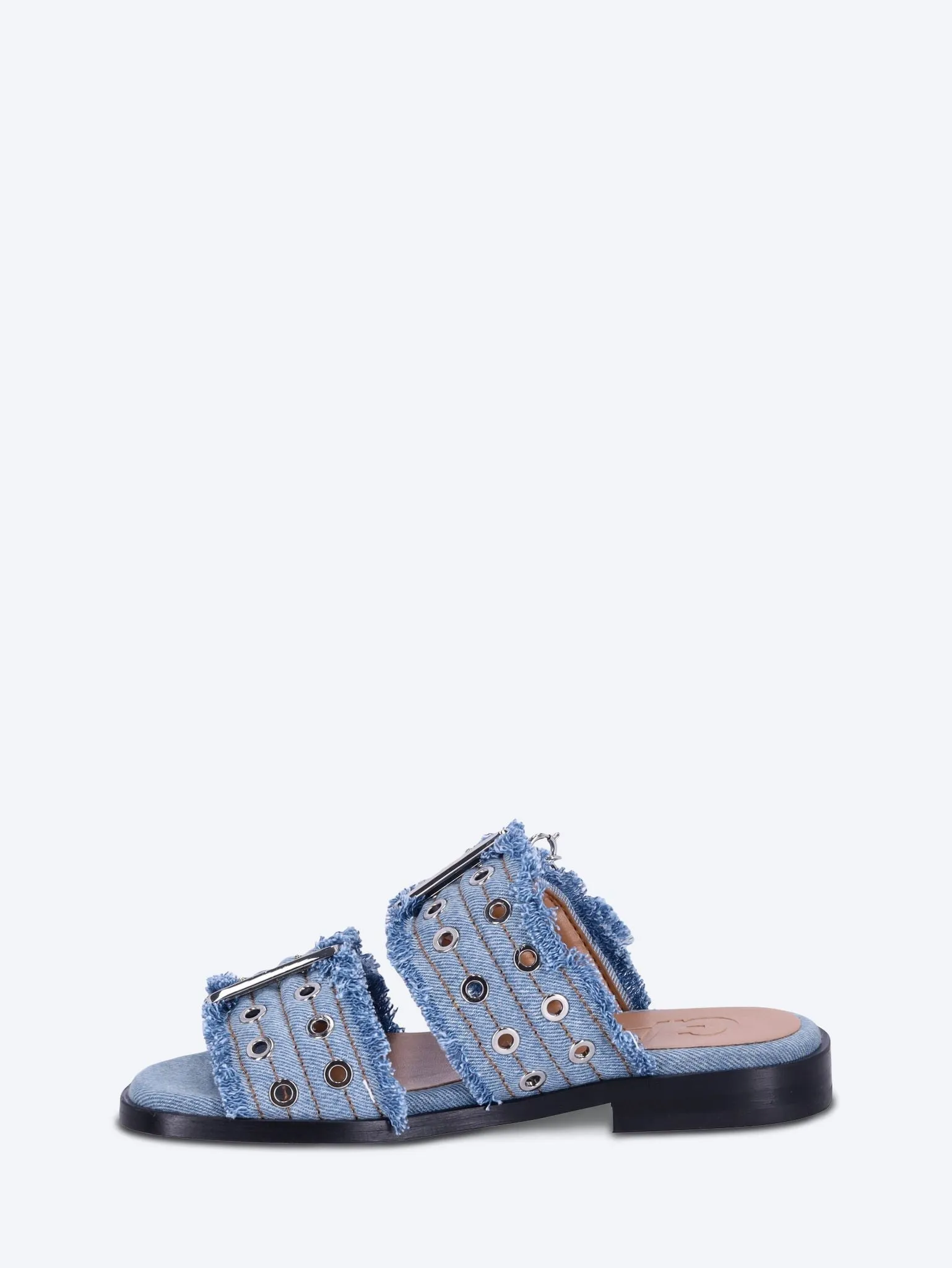 Buckle charms denim sandals