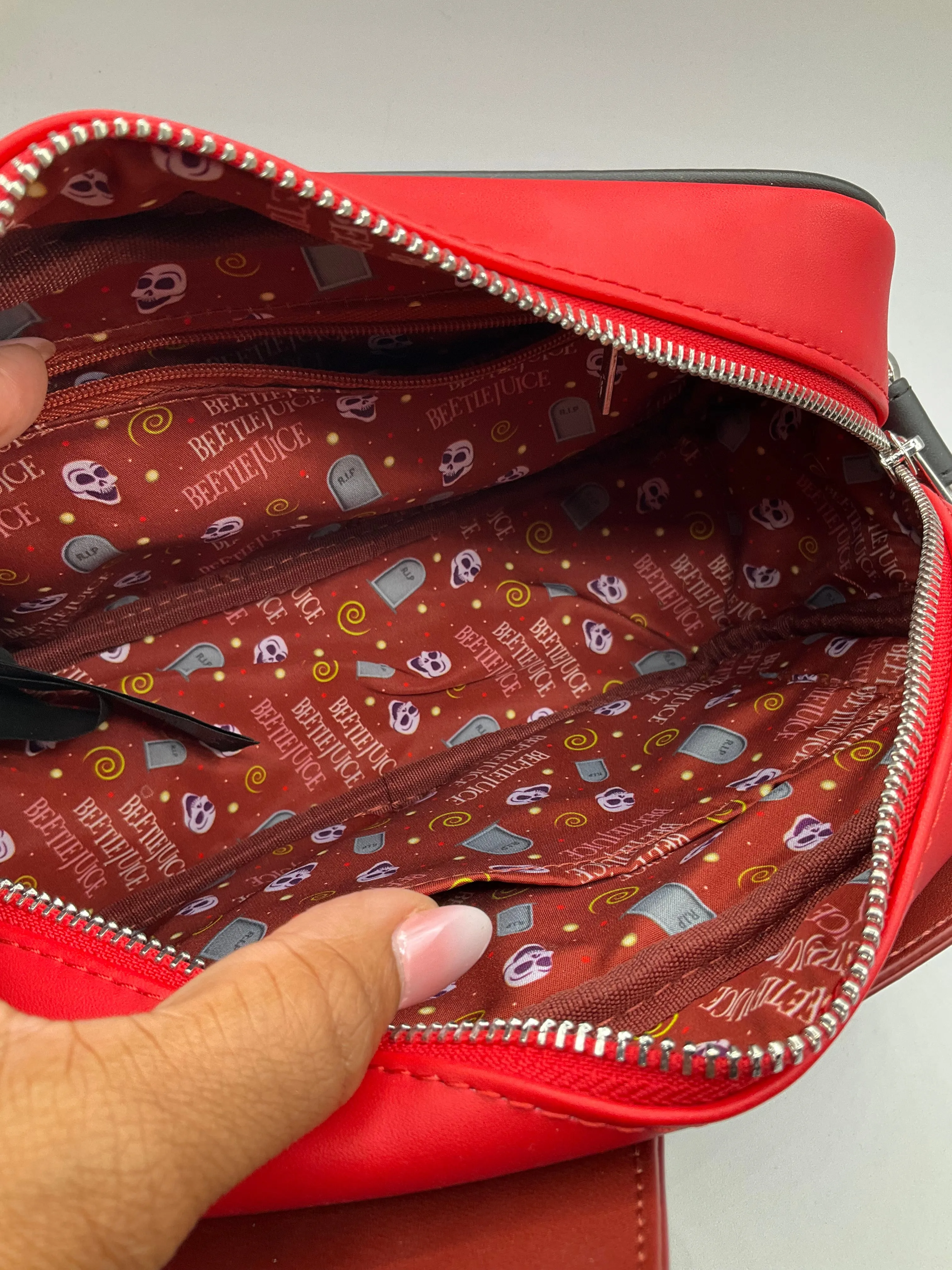 Crossbody By Clothes Mentor, Size: Small
