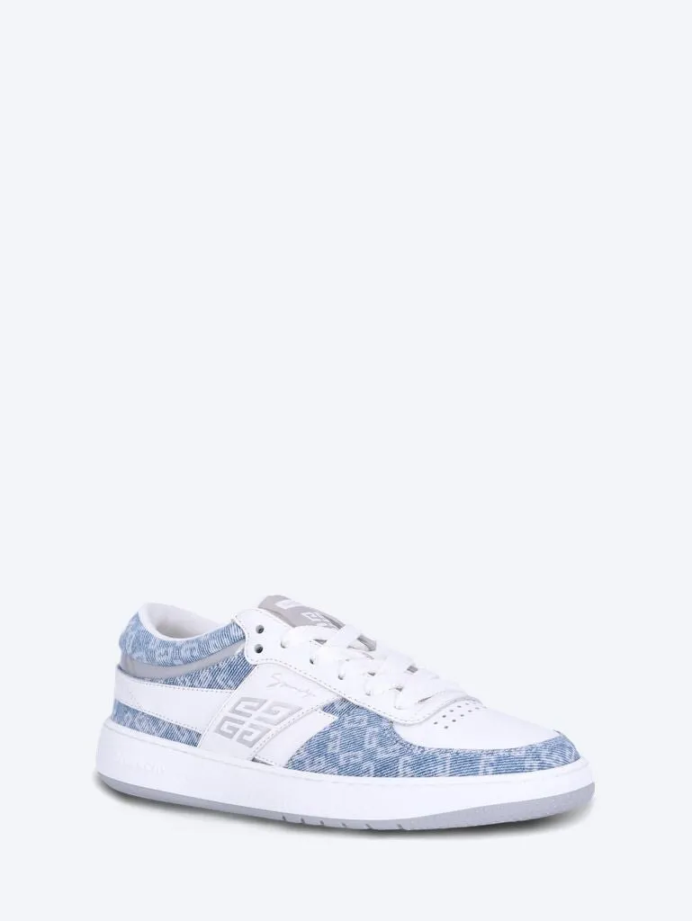 Low top lace up sneakers