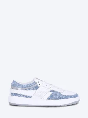 Low top lace up sneakers