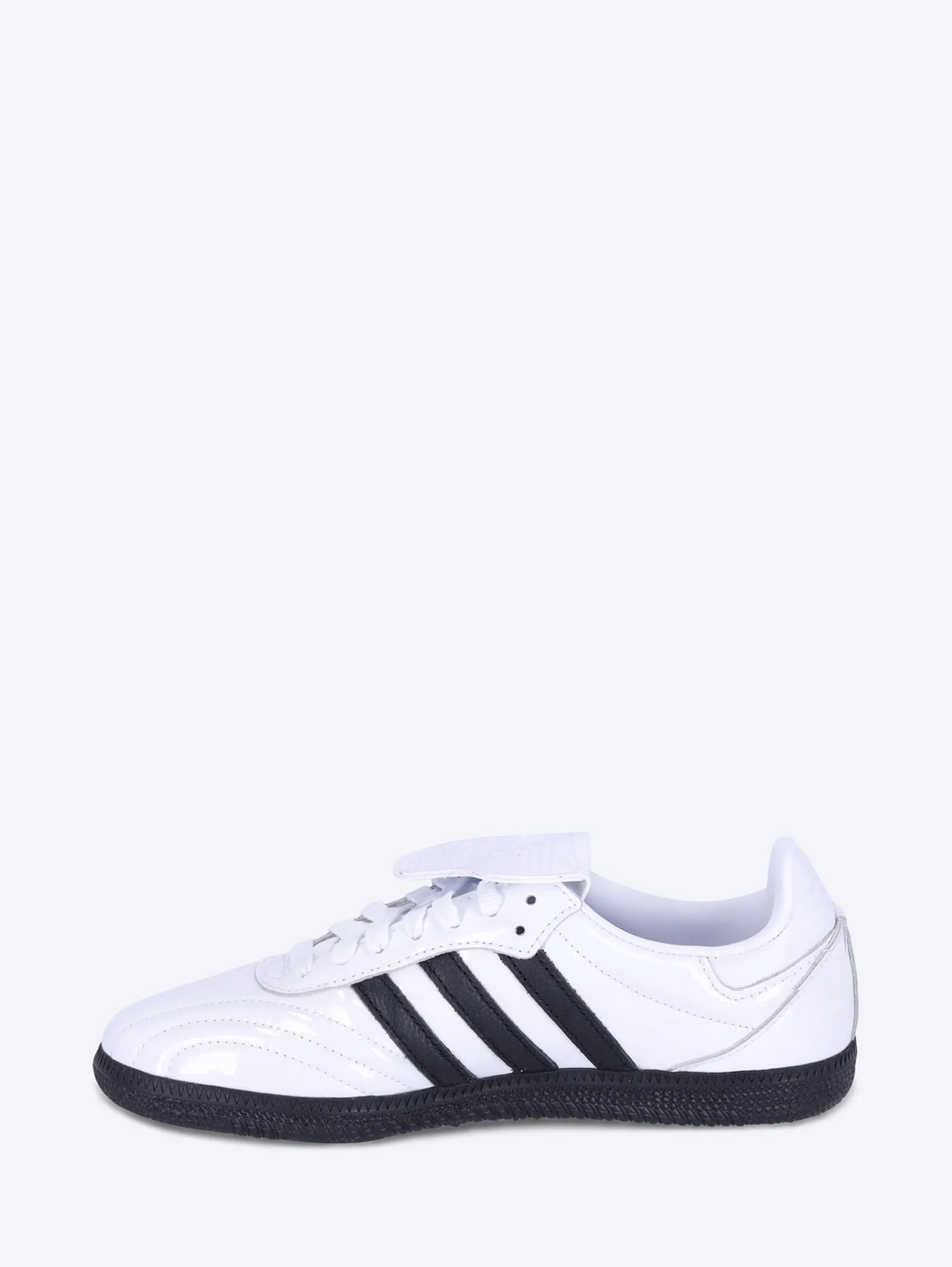 Samba long tongue shoes