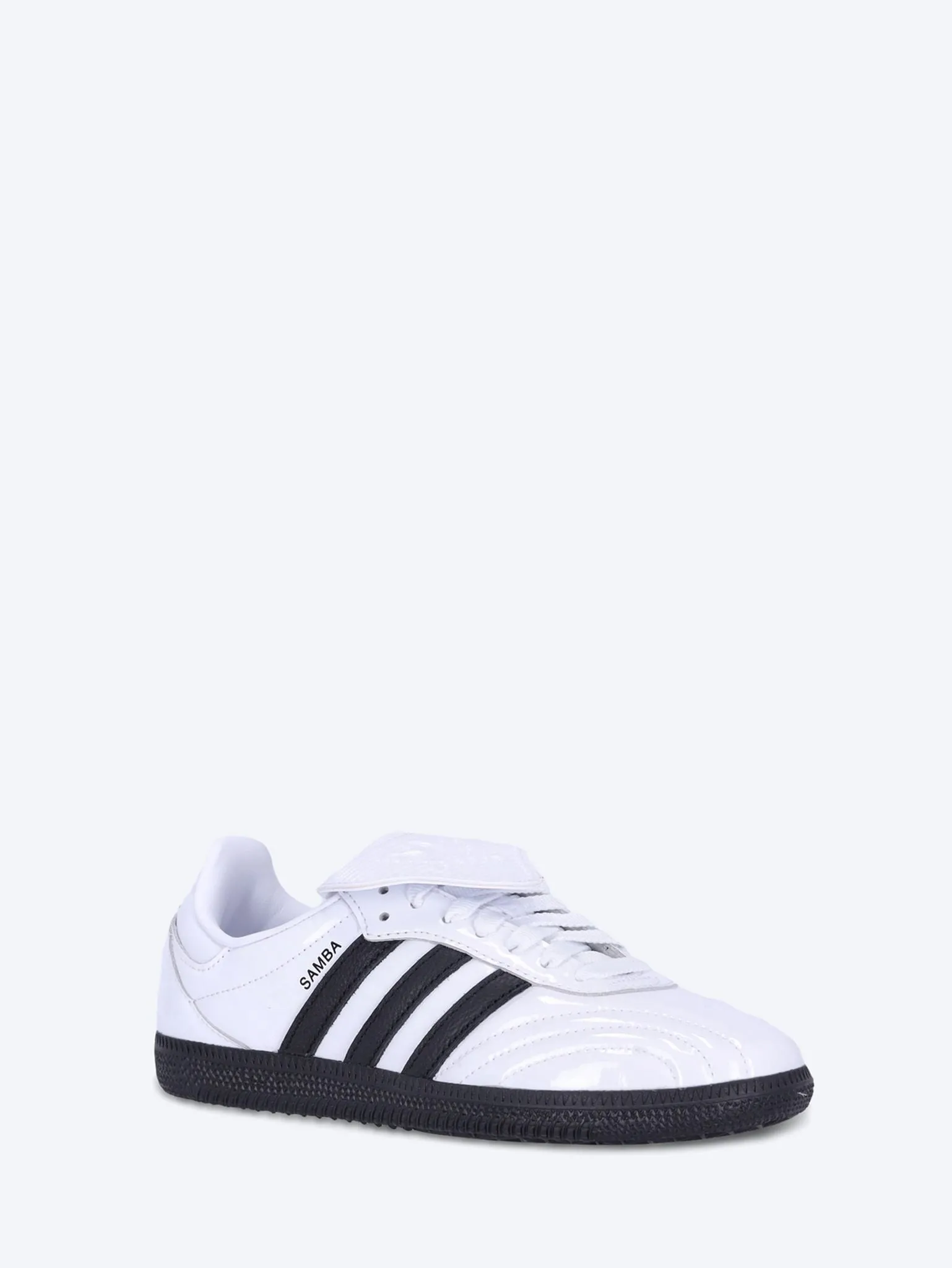 Samba long tongue shoes
