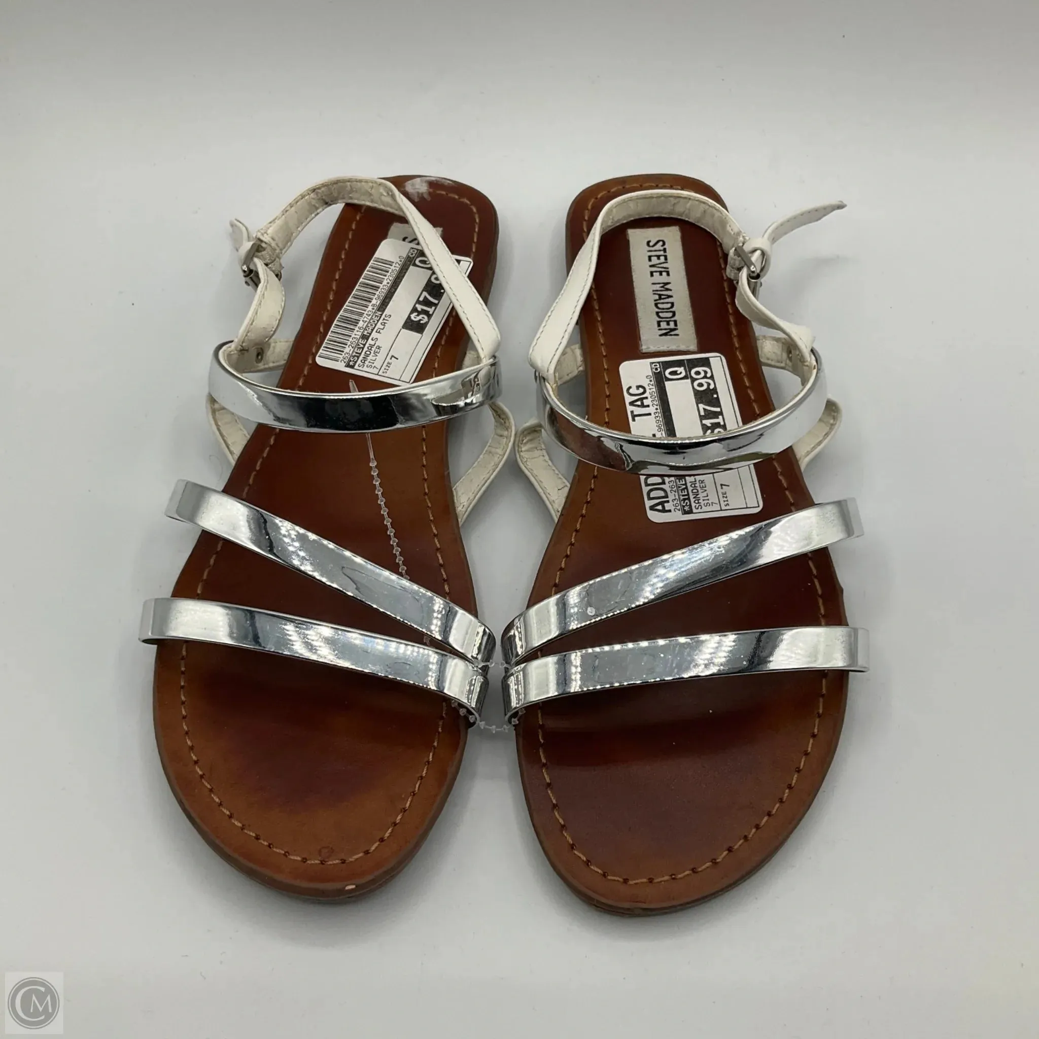 Sandals Flats By Steve Madden In Silver, Size: 7