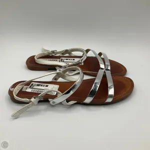 Sandals Flats By Steve Madden In Silver, Size: 7