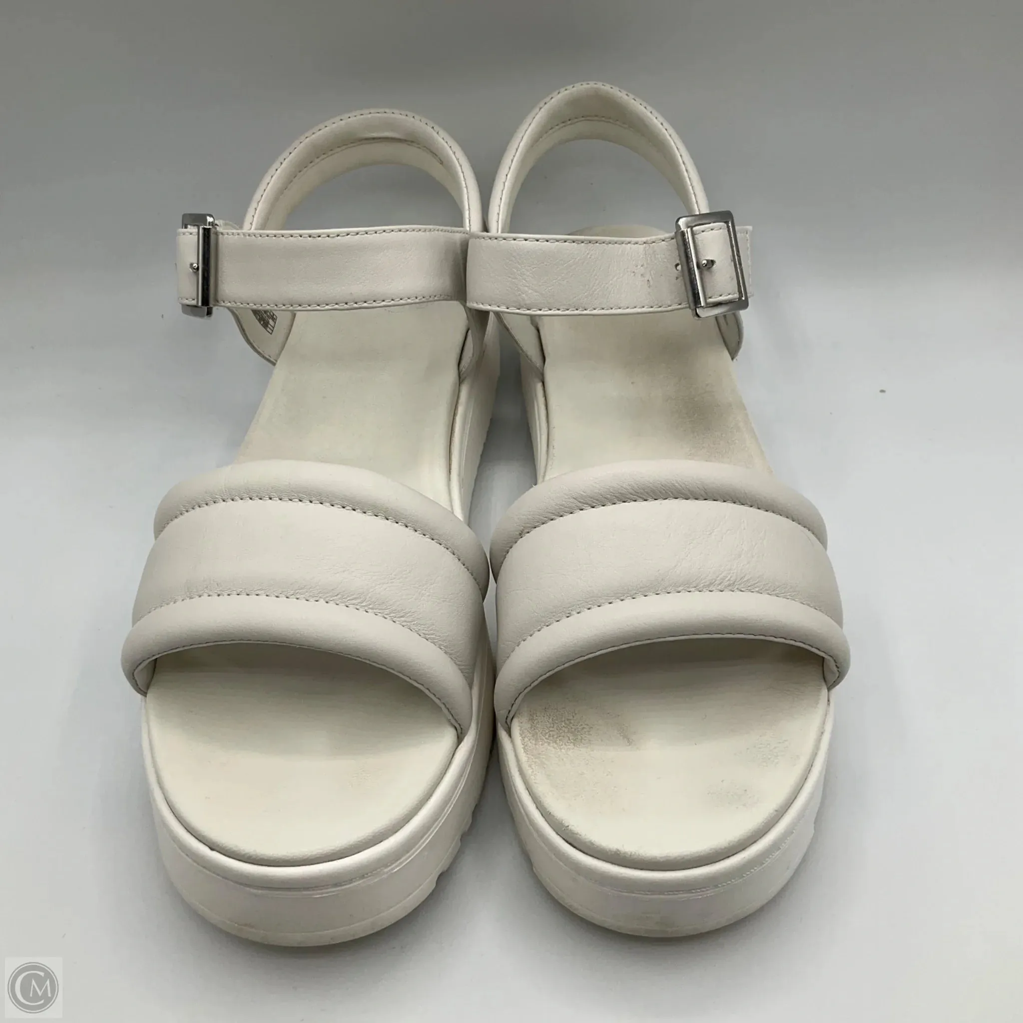 Sandals Flats By Ugg In White, Size: 8