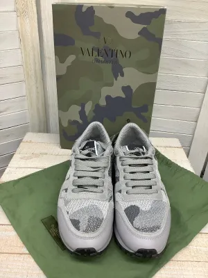 Shoes Designer By Valentino  Size: 6.5