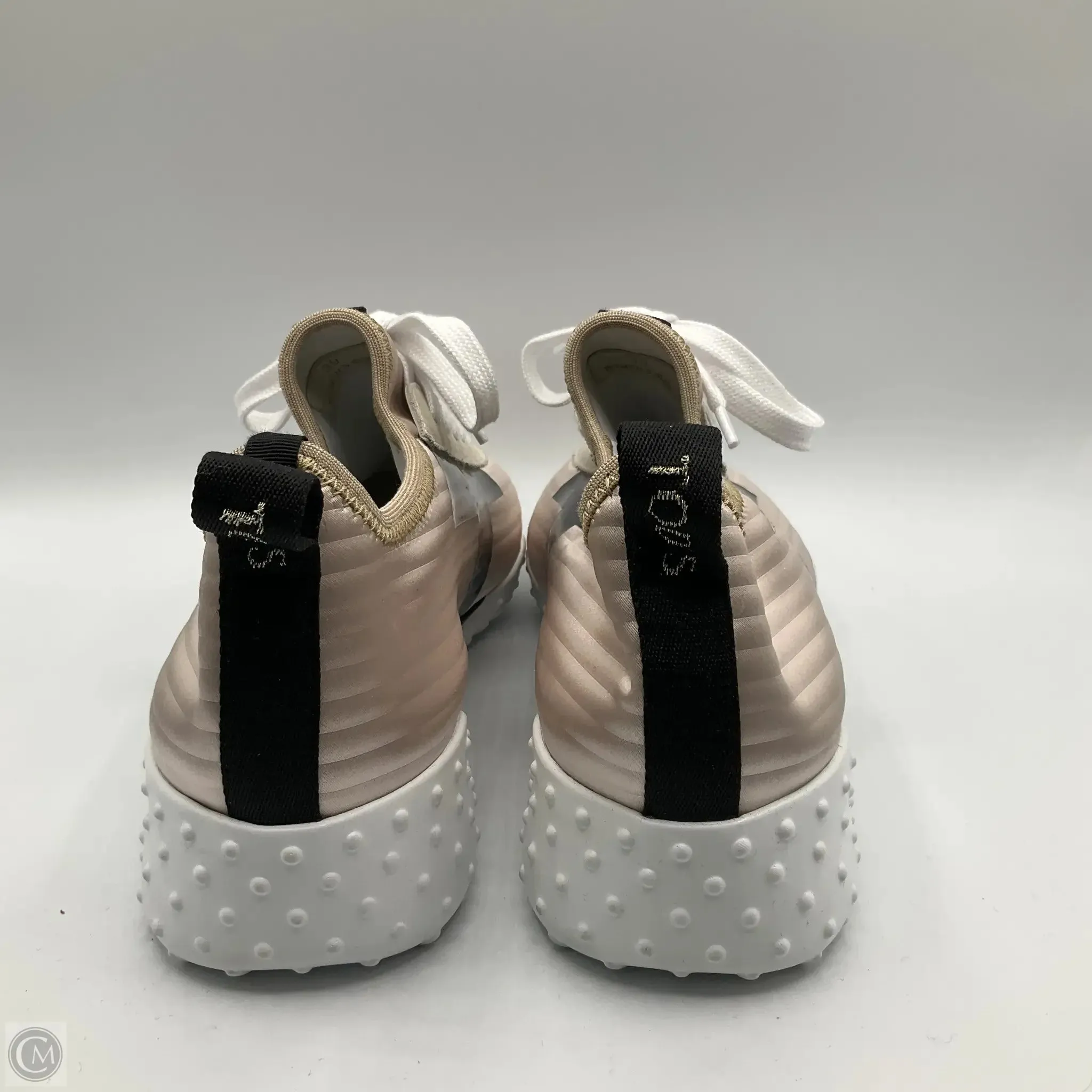 Shoes Sneakers By Clothes Mentor In Pink, Size: 8