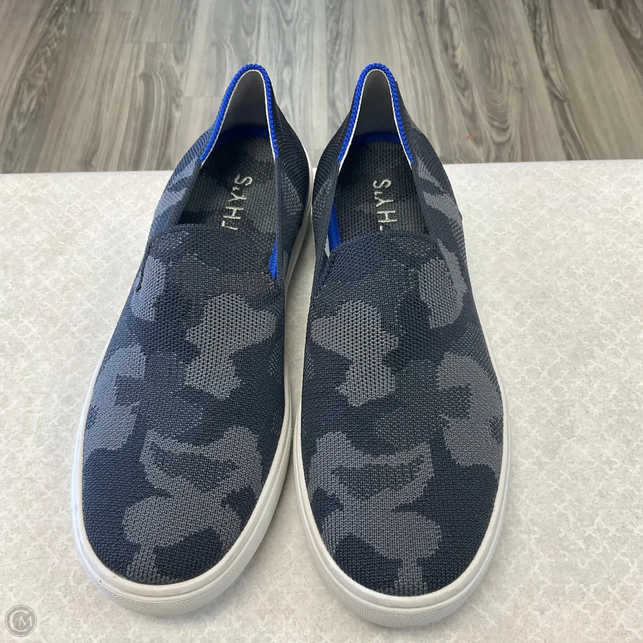 Shoes Sneakers By Rothys In Camouflage Print, Size: 6