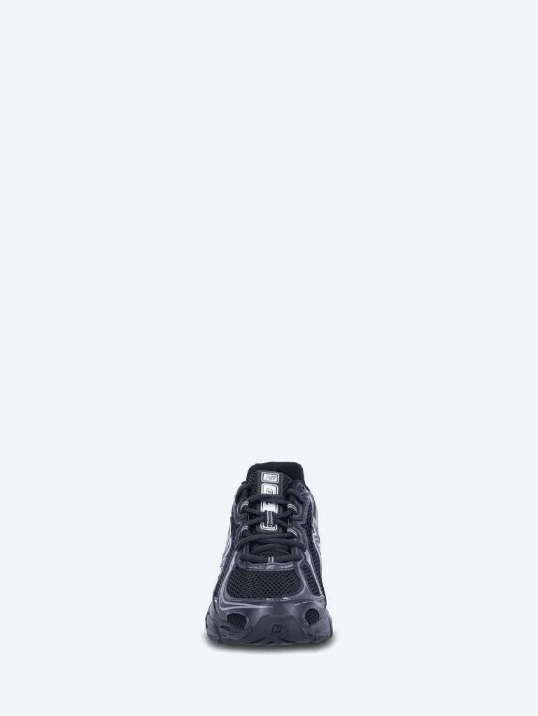 U740bm2 sneakers