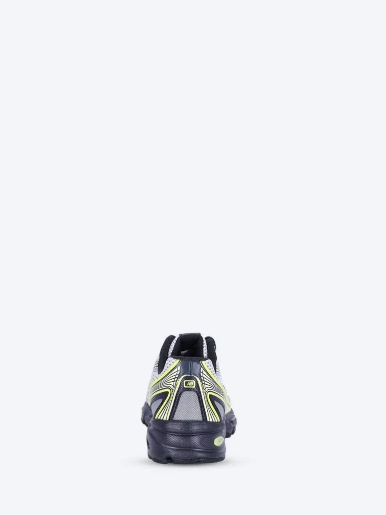 U740fr2 sneakers