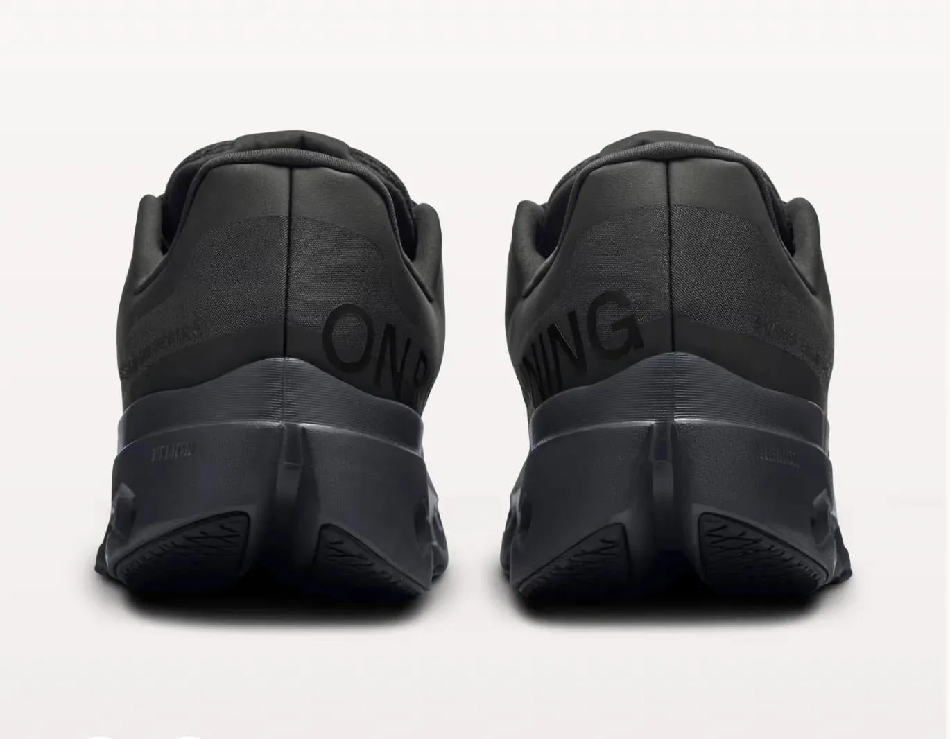 Women's Wide Fit On Cloudsurfer Next Wide Training Shoes